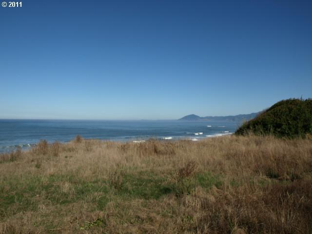 32864 Nesika Road Gold Beach, OR 97444 - Photo 2 of 15