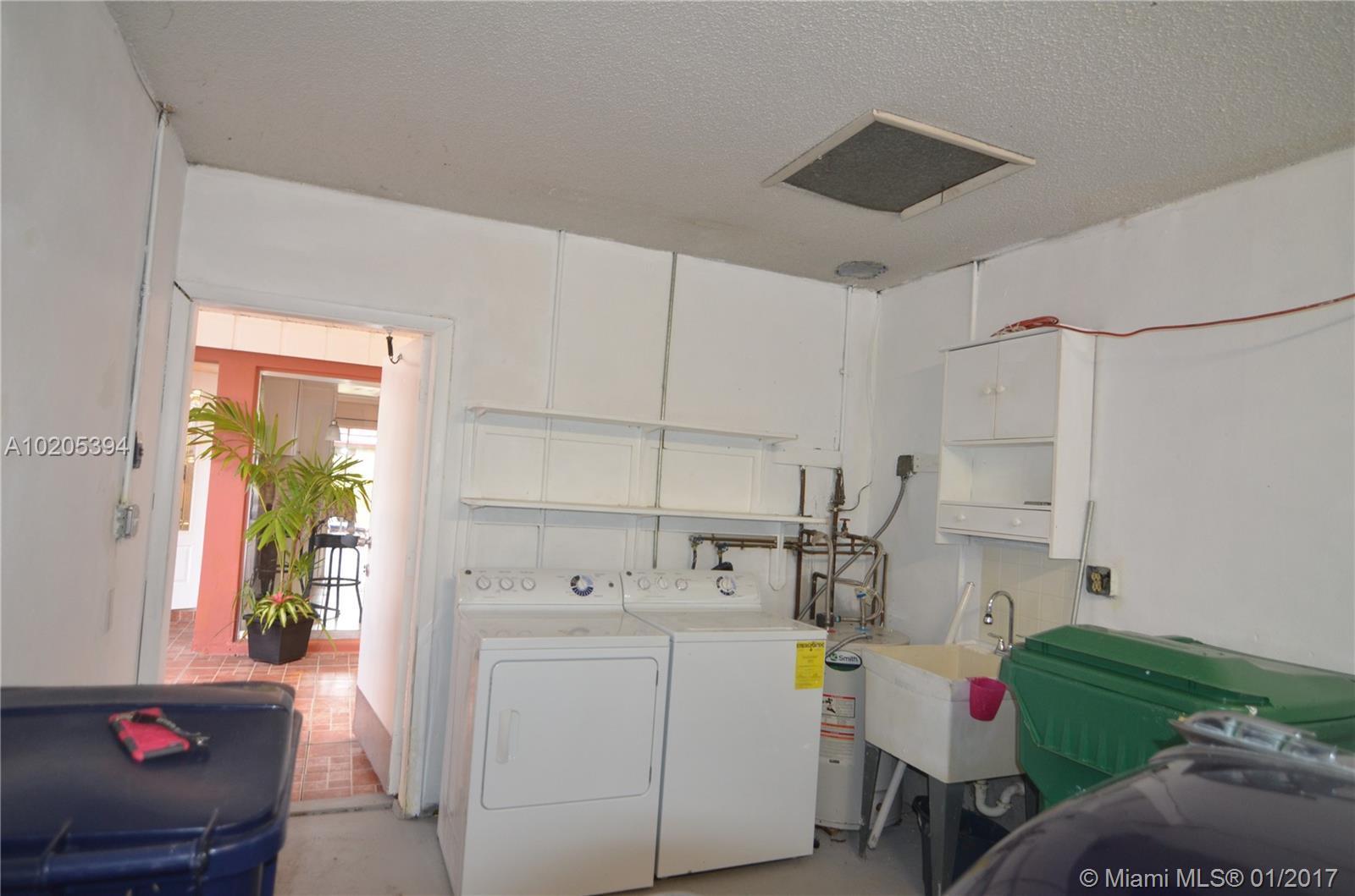 11570 Southwest 83rd Terrace Miami, FL 33173 - Photo 33 of 35