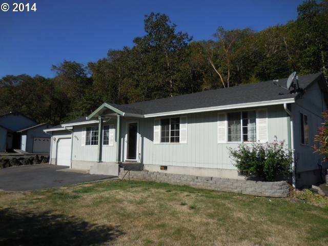 4098 Hooker Road Roseburg, OR 97470 - Photo 2 of 16 Gallery Image 2