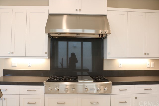 131 Theme Irvine, CA 92618 - Photo 4 of 14