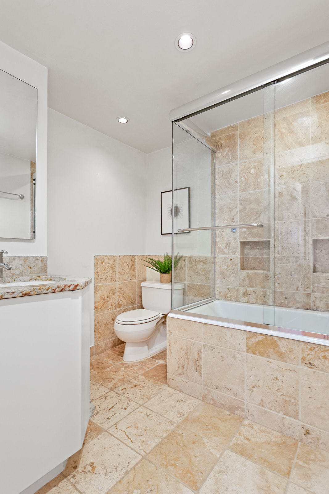 315 West 23rd Street, Unit 2D Manhattan, NY 10011 - Photo 6 of 10