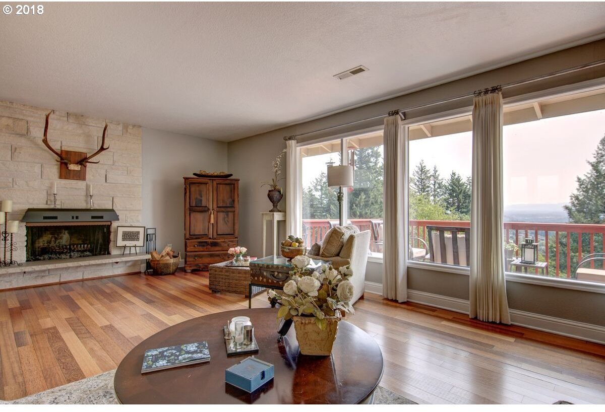 10958 Southeast Valley View Terrace Happy Valley, OR 97086 - Photo 6 of 32