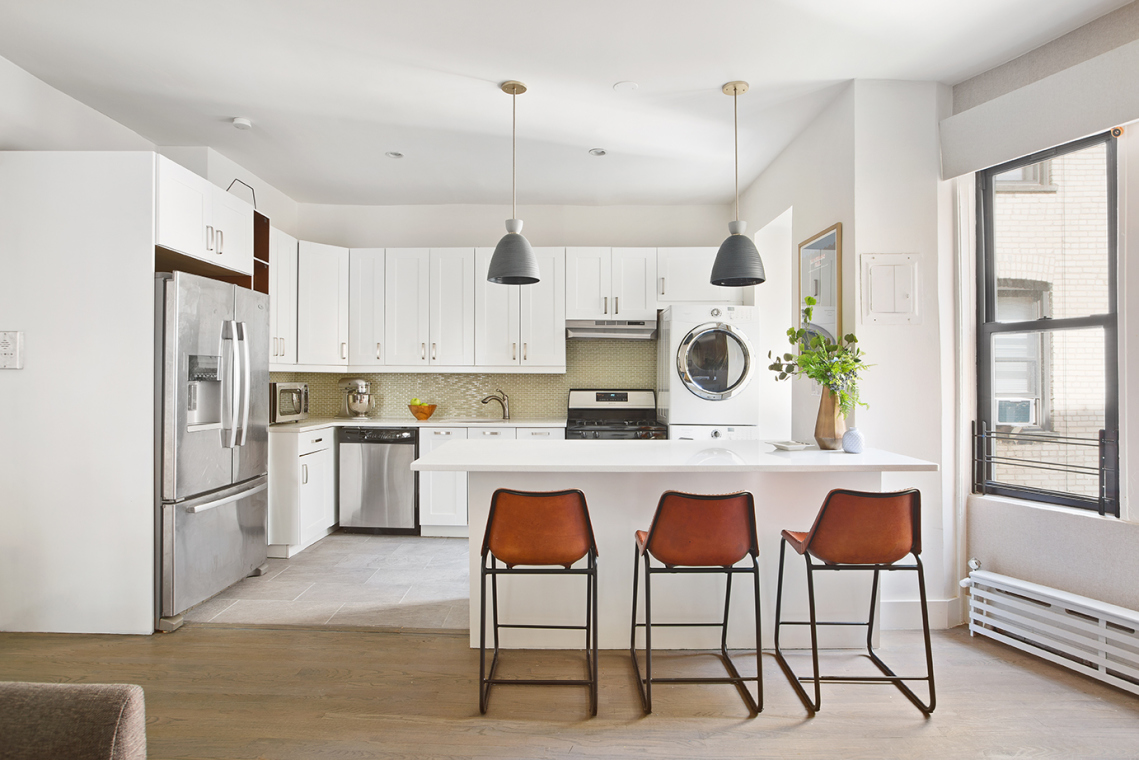 408 St Johns Place, Unit 4D Brooklyn, NY 11238 - Photo 1 of 8