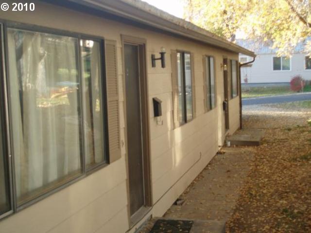 326 Northwest 14th Street Pendleton, OR 97801 - Photo 3 of 16 Gallery Image 3