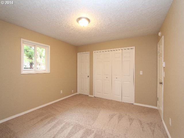 890 Lone Oak Road Longview, WA 98632 - Photo 10 of 16 Gallery Image 10