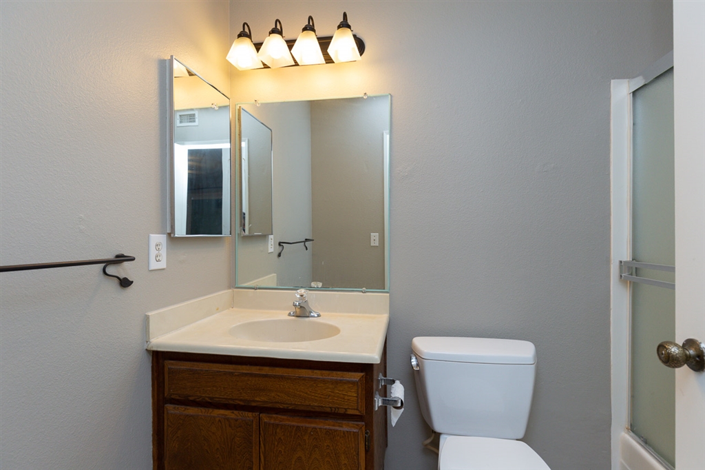 139 Bluebird Park Road Fallbrook, CA 92028 - Photo 8 of 22 Gallery Image 8