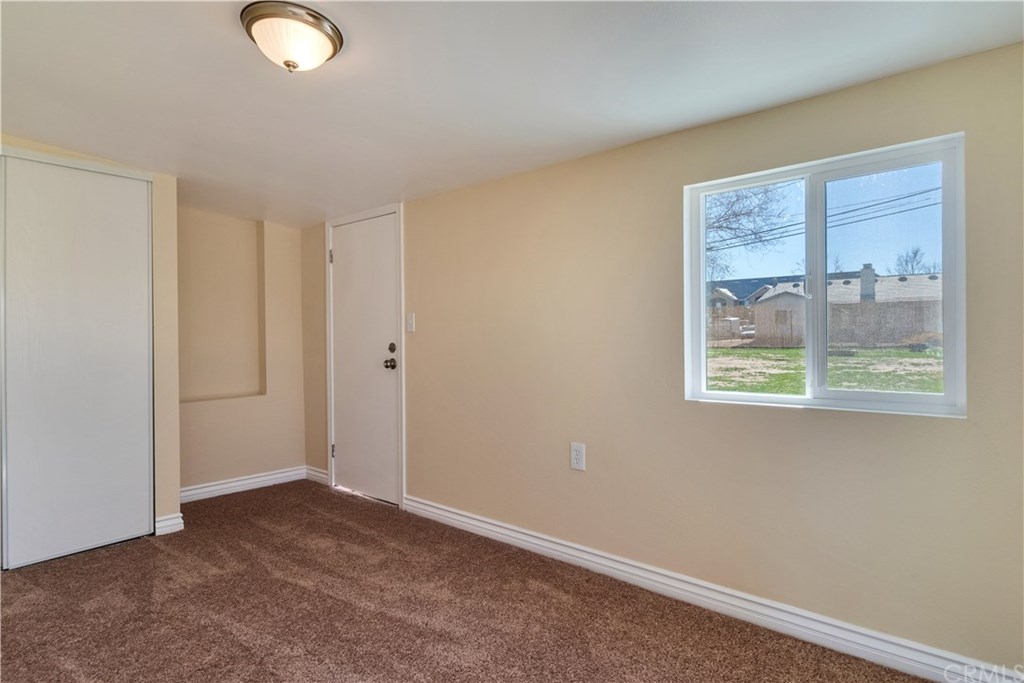 15943 Pine Street Hesperia, CA 92345 - Photo 17 of 21