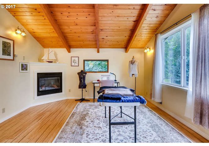 18485 Southwest Seiffert Road Sherwood, OR 97140 - Photo 10 of 32 Gallery Image 10
