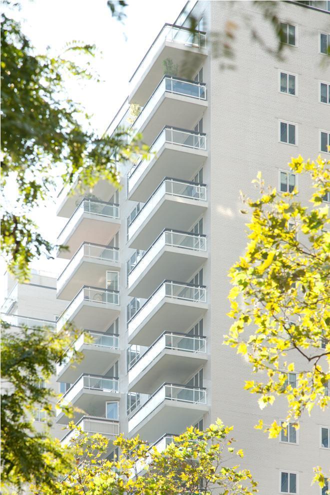 200 East 66th Street, Unit B405 Manhattan, NY 10065 - Photo 8 of 15