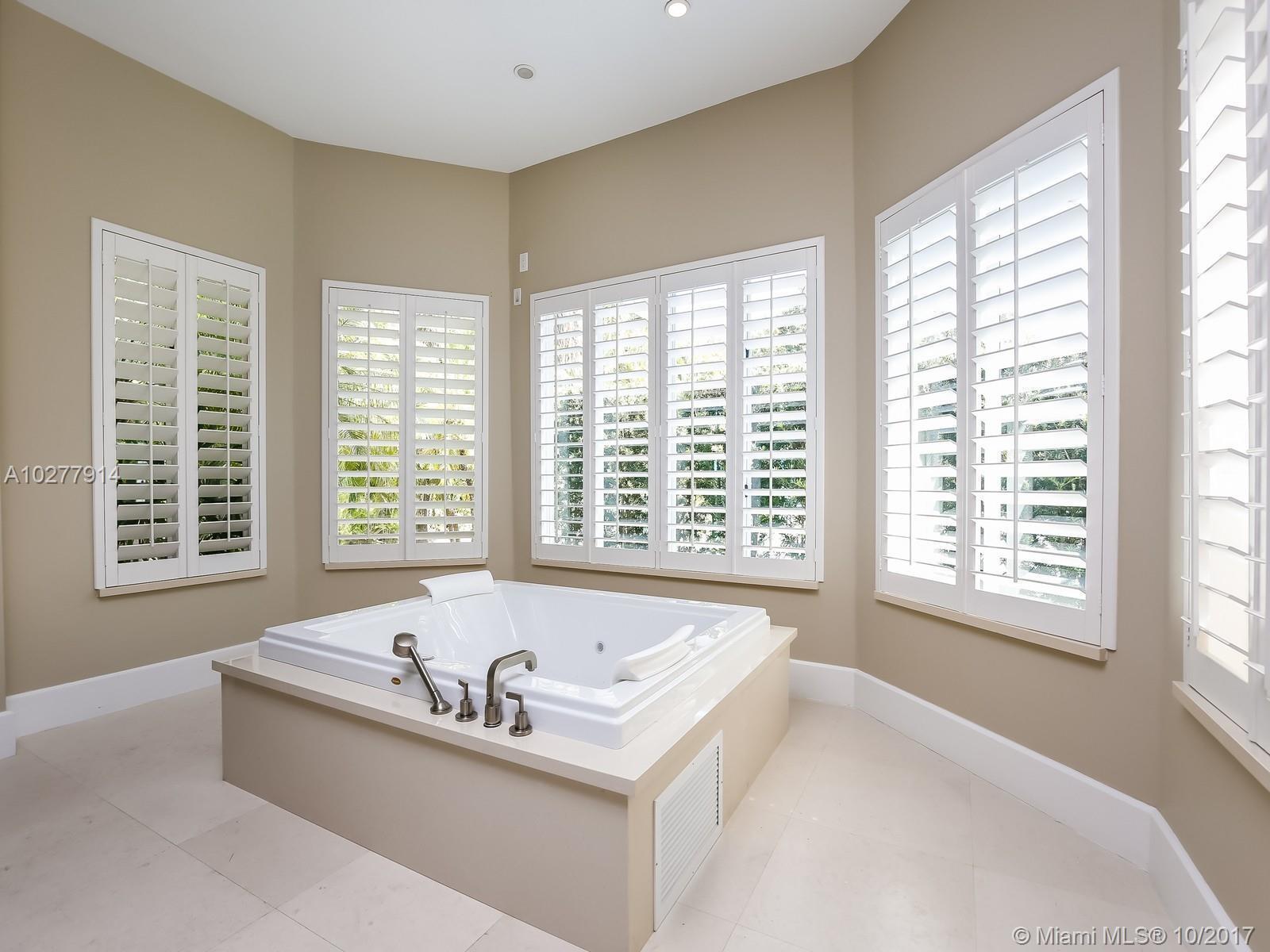 6501 Southwest 92nd Street Pinecrest, FL 33156 - Photo 9 of 33