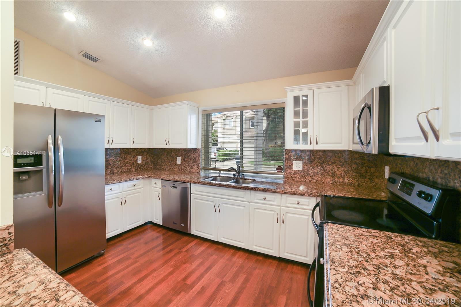 6786 Via Regina Boca Raton, FL 33433 - Photo 5 of 15