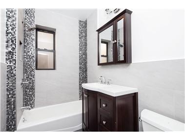 135 West 16th Street, Unit 48 Manhattan, NY 10011 - Photo 3 of 9