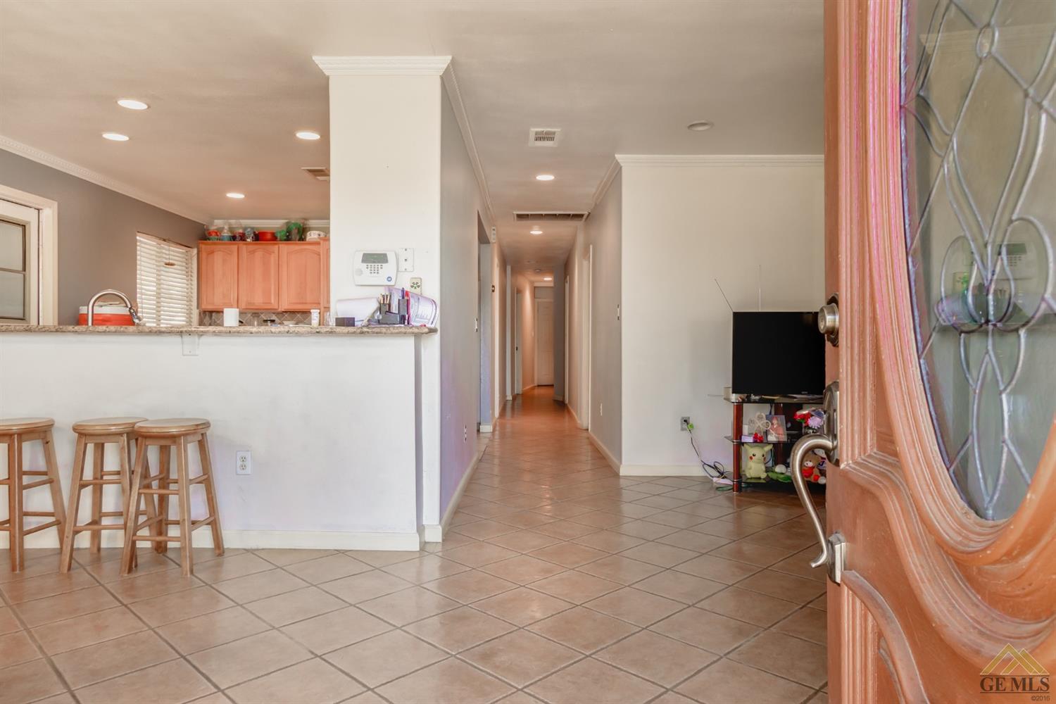 Undisclosed Address Richgrove, CA 93215 - Photo 2 of 16