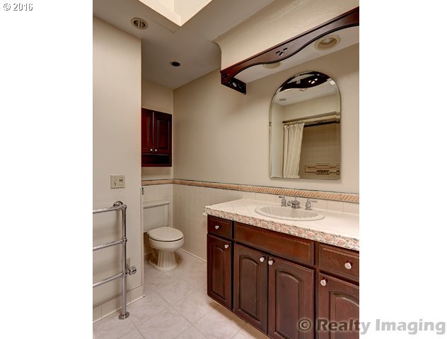 4300 Southwest Fraser Avenue Portland, OR 97225 - Photo 4 of 21 Gallery Image 4