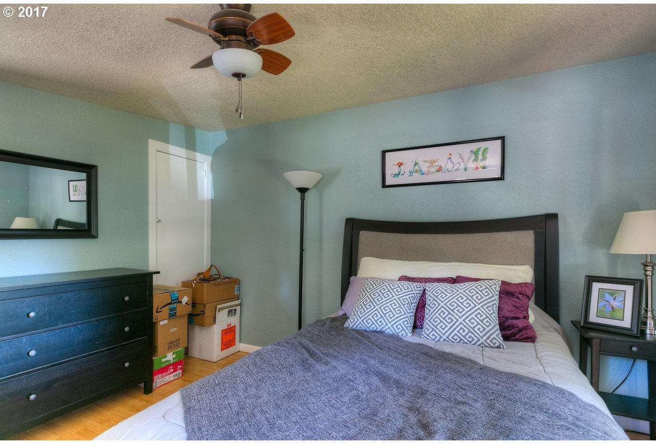 17455 South Abiqua Road Northeast Silverton, OR 97381 - Photo 20 of 32 Gallery Image 20