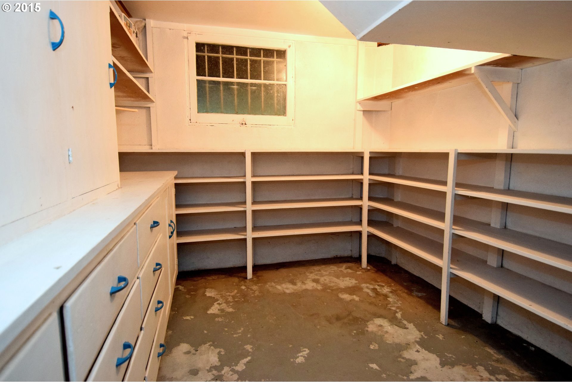 12033 Southwest Lesser Road Portland, OR 97219 - Photo 31 of 32 Gallery Image 31