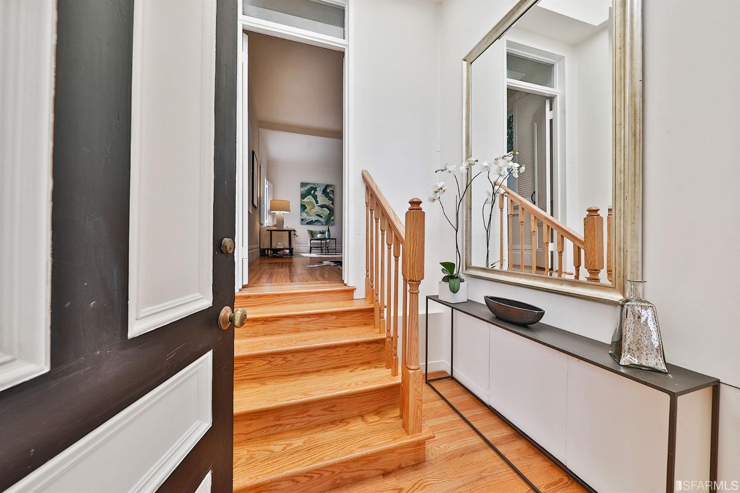 2781 Filbert Street San Francisco, CA 94123 - Photo 3 of 23