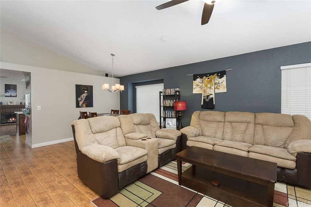 3109 Juniper Drive Corona, CA 92882 - Photo 3 of 16