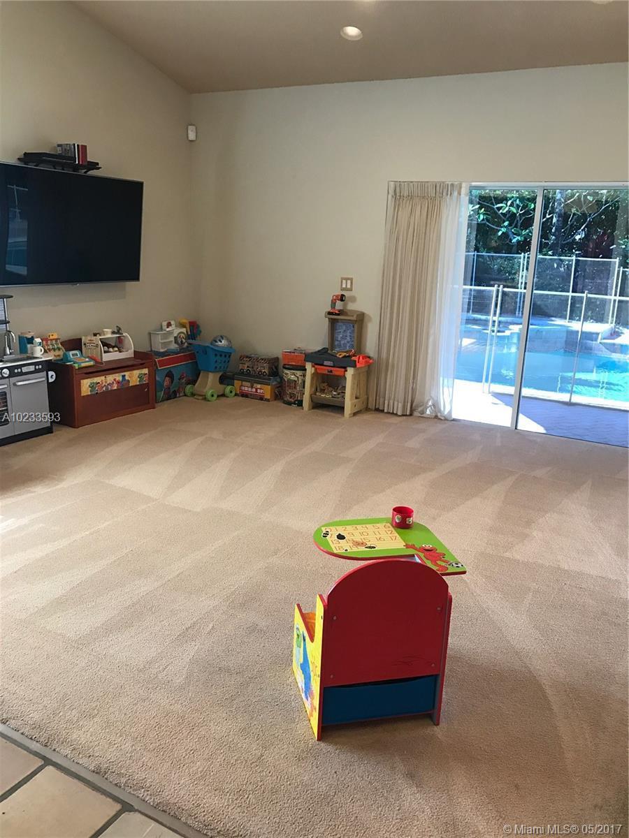 762 Crescent Way Weston, FL 33326 - Photo 16 of 34