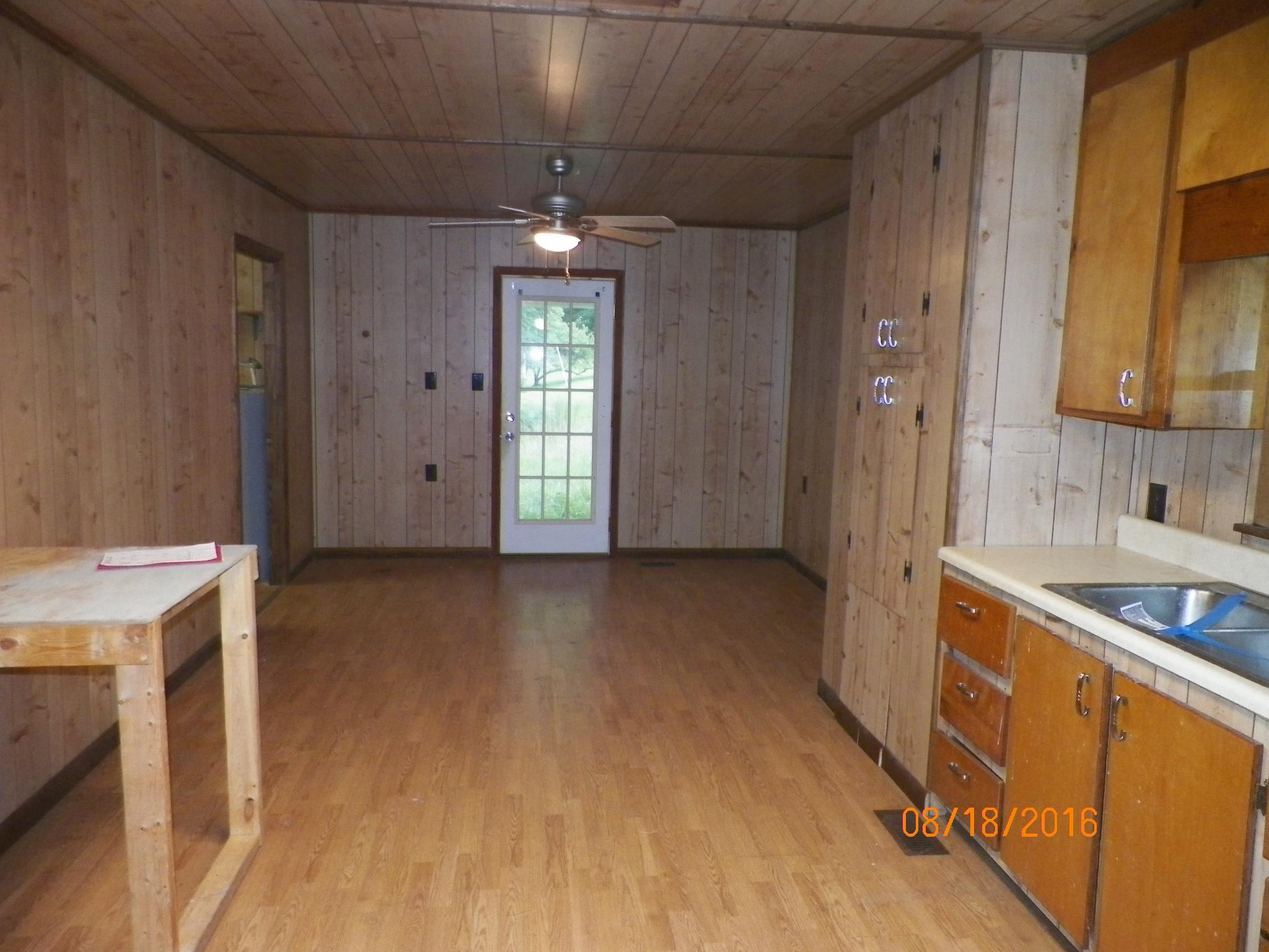 3587 Cecil Farm Road Mount Pleasant, TN 38474 - Photo 5 of 16 eat in area
