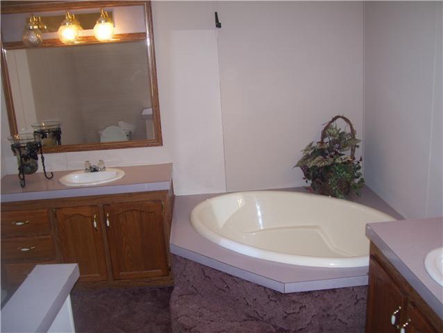 5015 Williams Road Cross Plains, TN 37049 - Photo 4 of 9