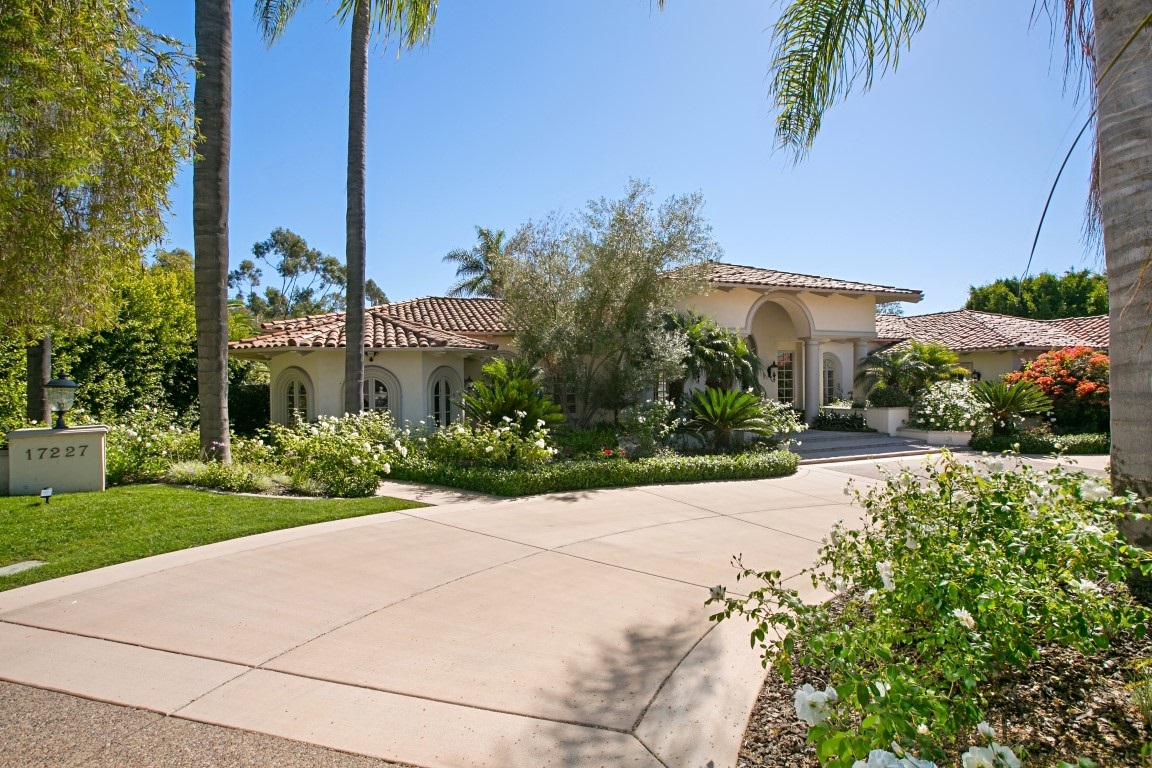 17227 Circa Oriente Rancho Santa Fe, CA 92067 - Photo 3 of 10