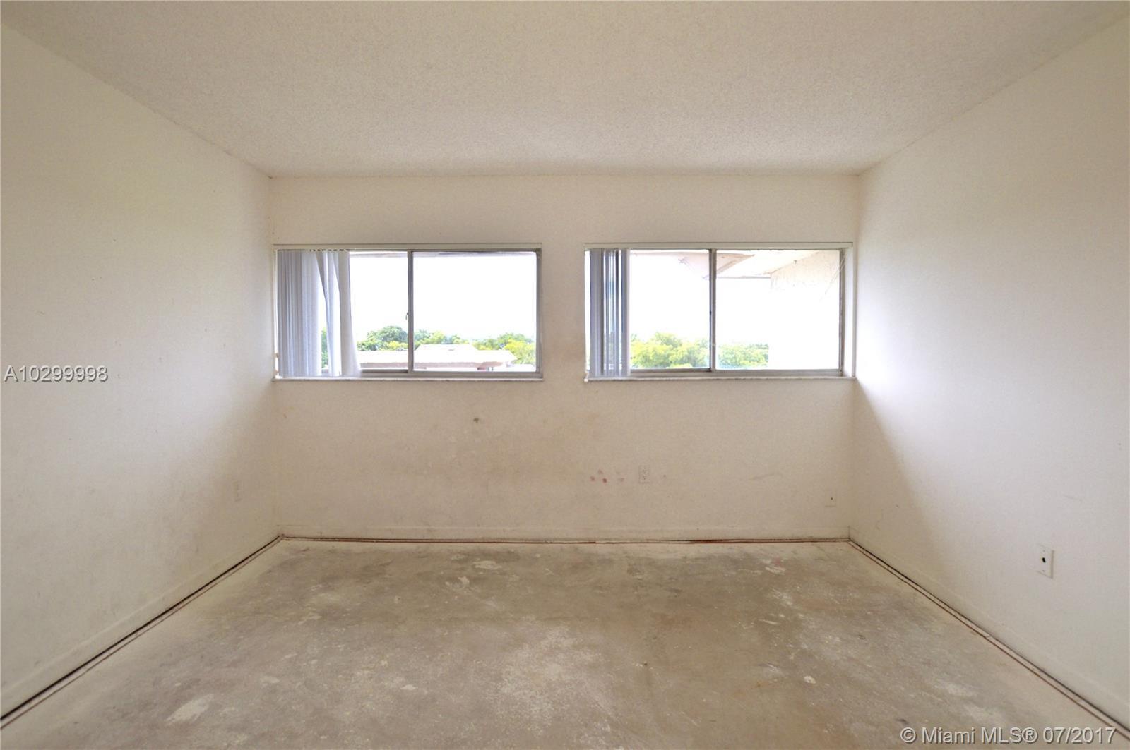 711 North Pine Island Road, Unit 409 Plantation, FL 33324 - Photo 27 of 32