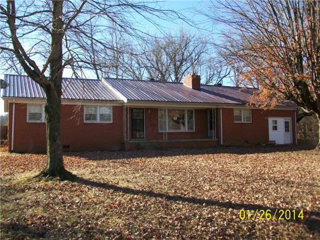954 Dover Road Clarksville, TN 37042 - Photo 1 of 13 Gallery Image 1