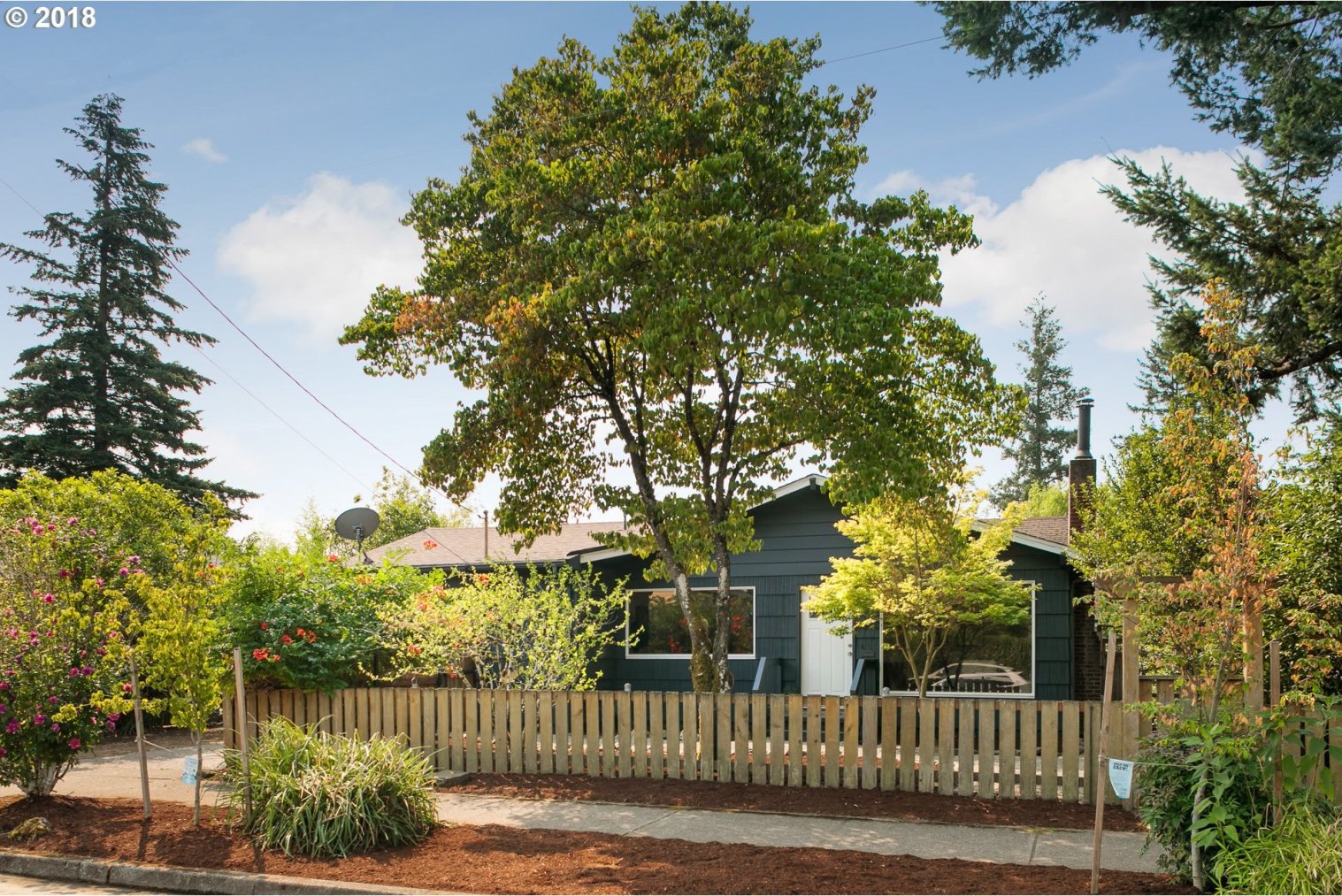 6310 Southeast Reedway Street Portland, OR 97206 - Photo 2 of 31 Gallery Image 2