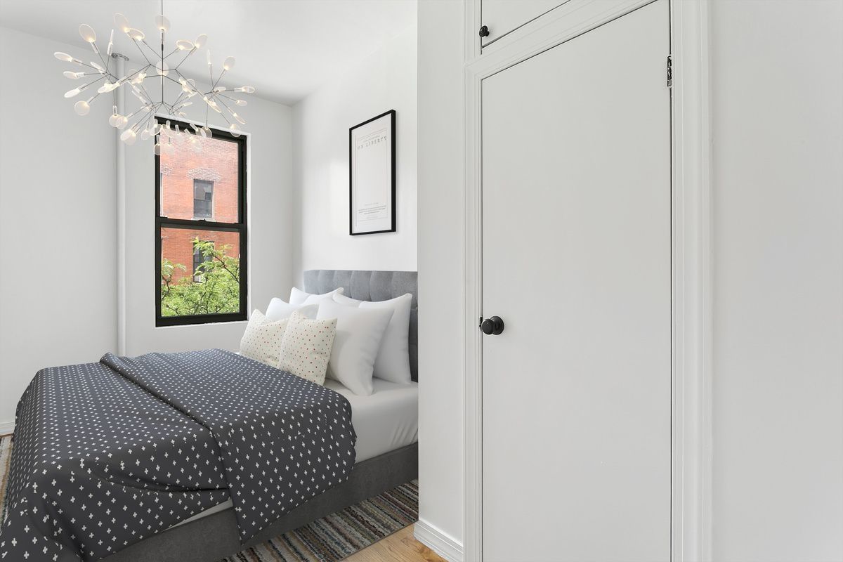 401 West 47th Street, Unit 7 Manhattan, NY 10036 - Photo 5 of 7