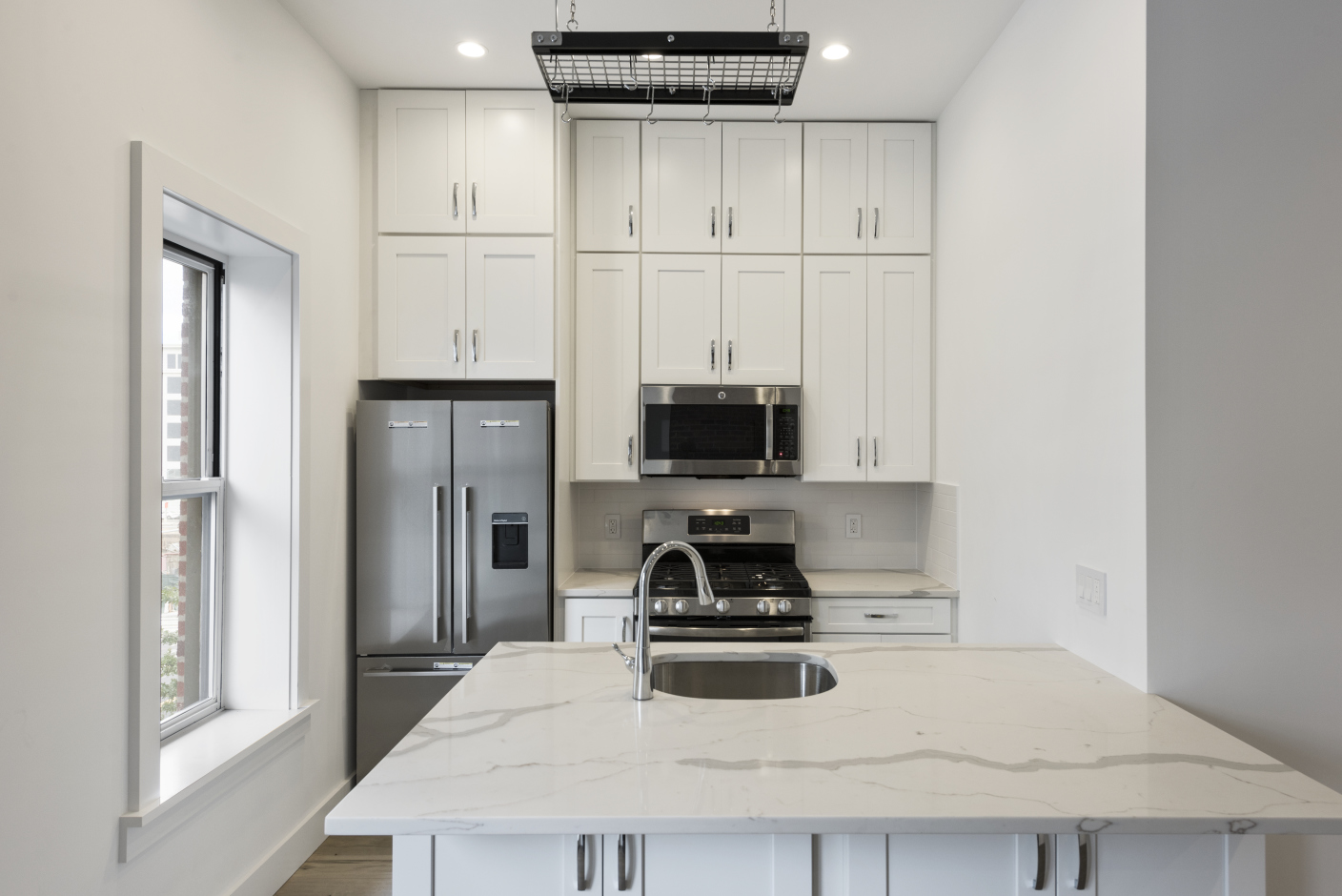 575 Vanderbilt Avenue, Fl 3 Brooklyn, NY 11238 - Photo 3 of 7