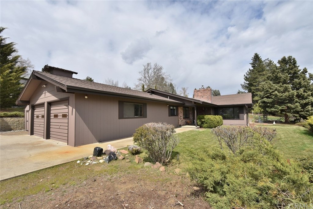 201 Humbug Road Yreka, CA 96097 - Photo 1 of 1 Gallery Image 1