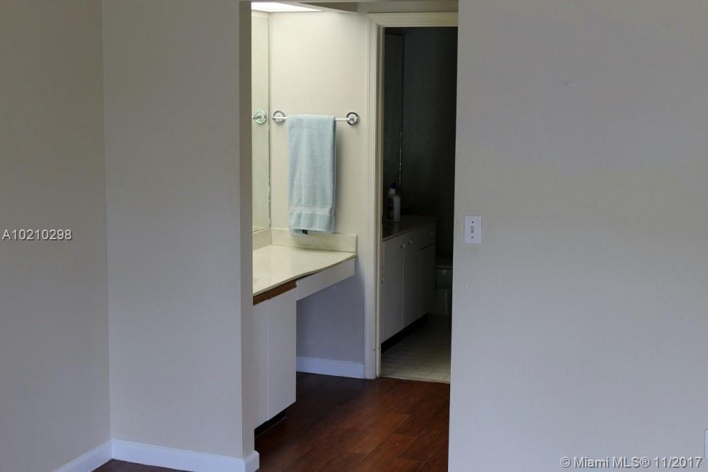 2582 Southeast 7th Court Homestead, FL 33033 - Photo 17 of 30