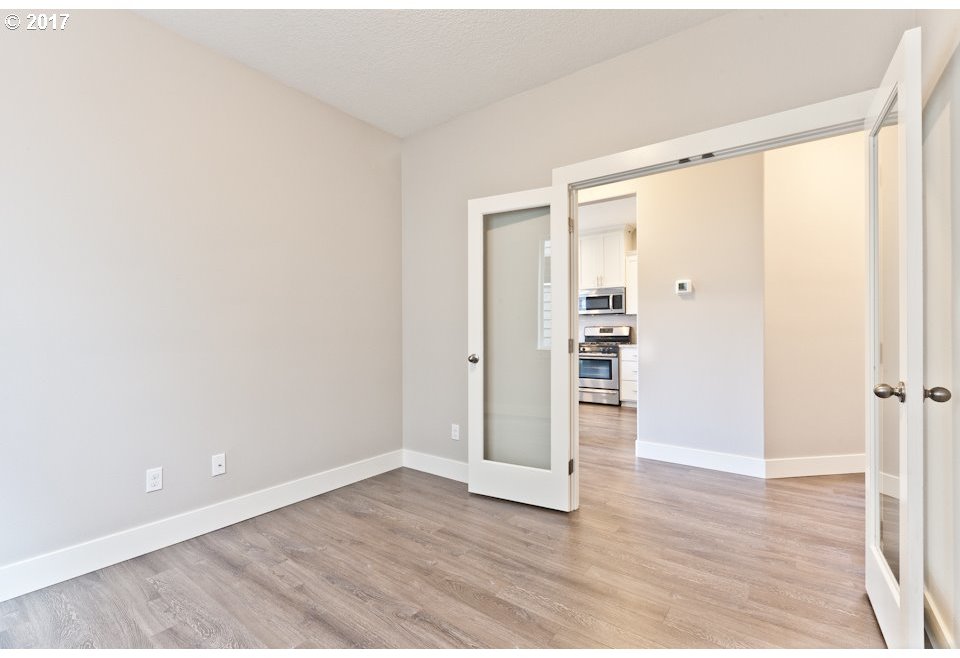 20178 Southwest Kinnaman Road Beaverton, OR 97078 - Photo 3 of 29 Gallery Image 3