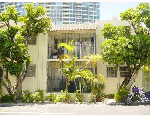520 Northeast 38th Street, Unit 9 Miami, FL 33137 - Photo 1 of 10