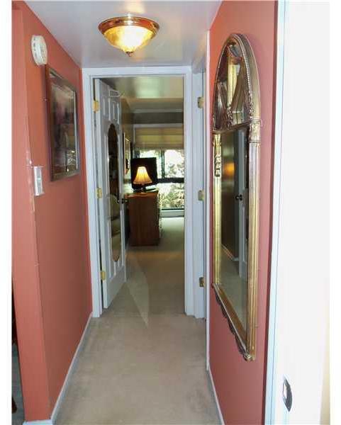 2034 Swallow Hill Road, Unit 307 Pittsburgh, PA 15220 - Photo 11 of 19