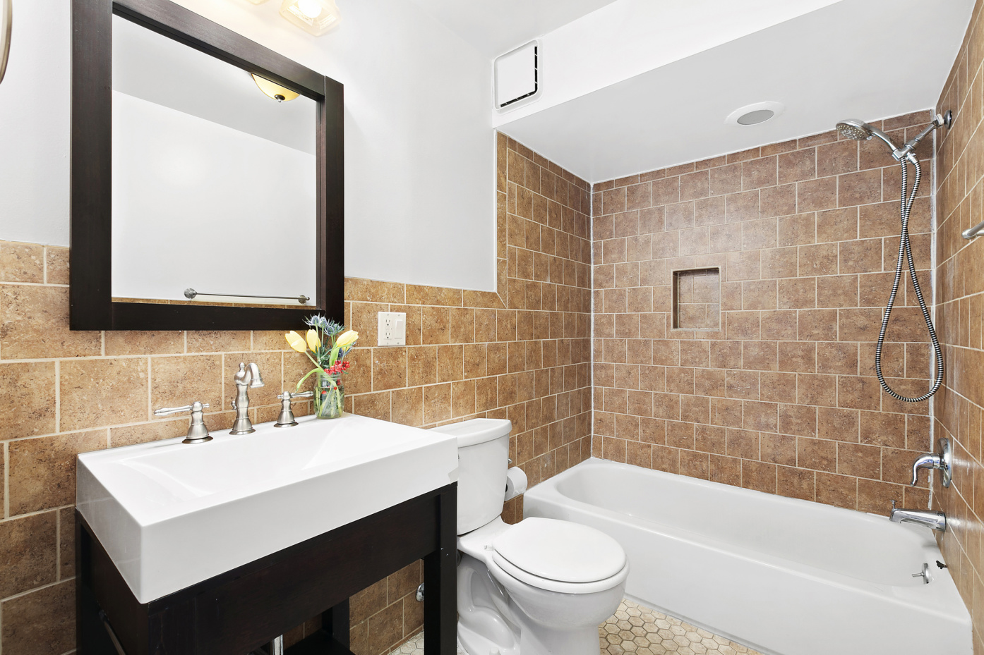 274 Jefferson Avenue, Unit 1 Brooklyn, NY 11216 - Photo 2 of 8