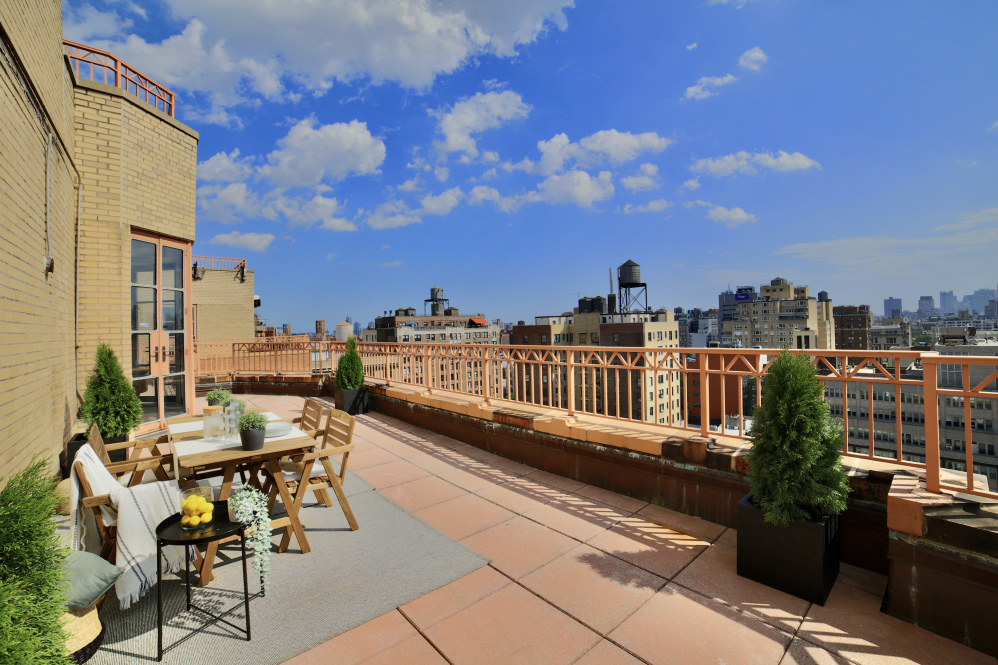 Gramercy House 235 E 22nd St, Manhattan, NY 10010 - Photo 18 of 21