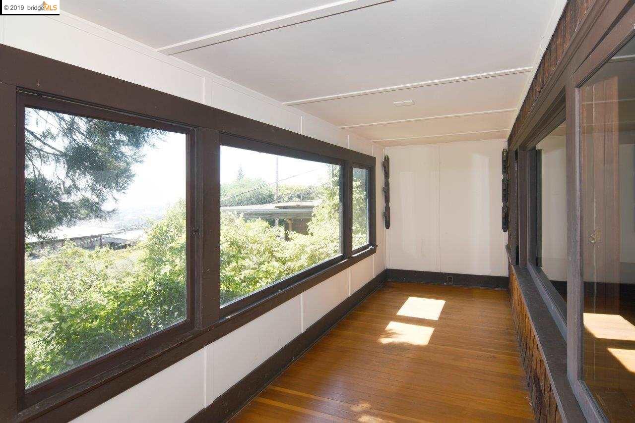 208 Panoramic Way Berkeley, CA 94704 - Photo 10 of 17