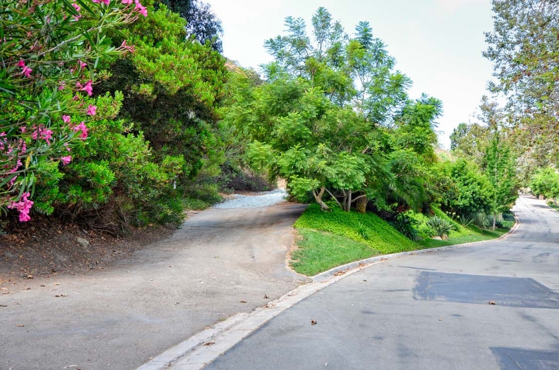 1515 Rancho Serena Rancho Santa Fe, CA 92067 - Photo 3 of 17