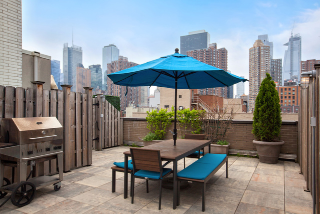 The 505 505 W 47th St, Manhattan, NY 10036 - Photo 10 of 13