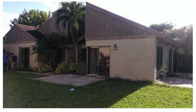 7519 Southwest 95th Place Miami, FL 33173 - Photo 5 of 18