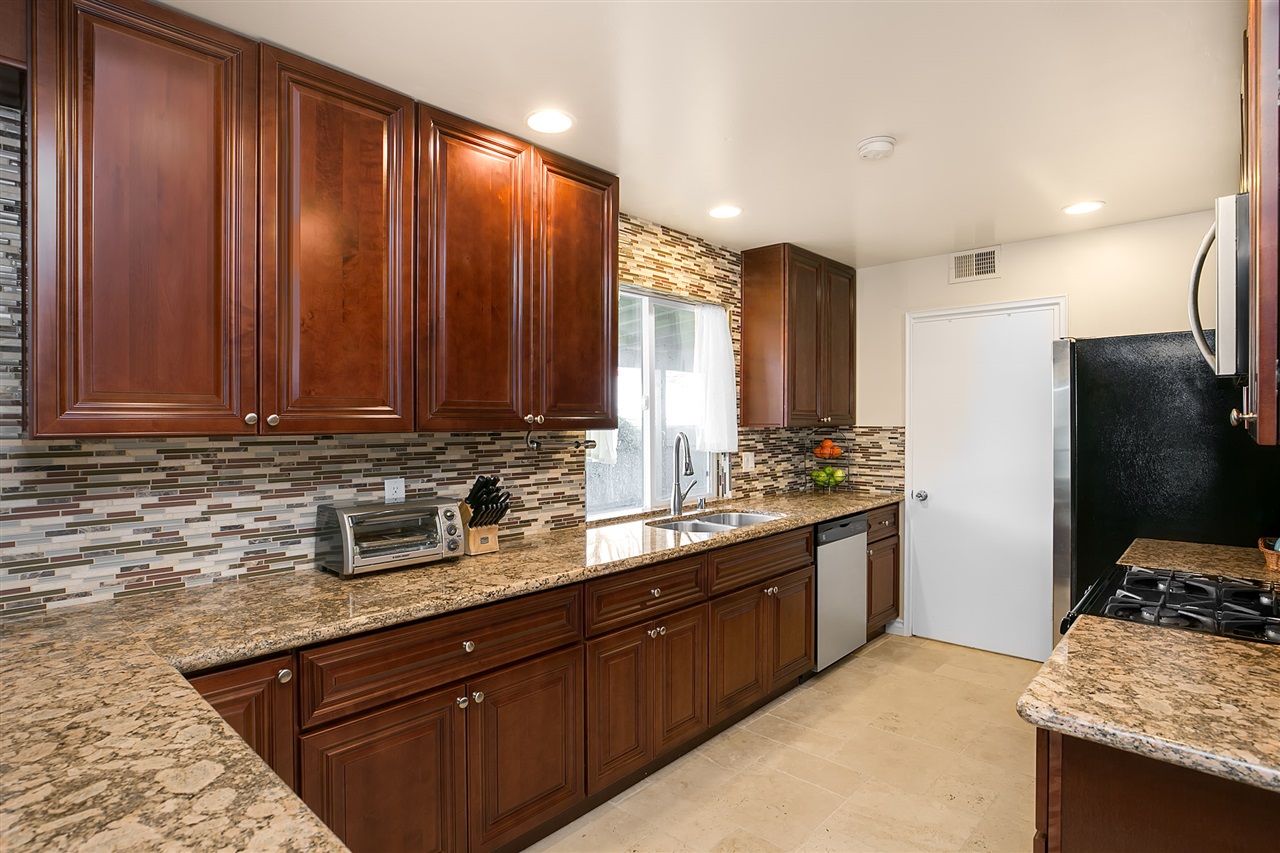 12326 Holland Road Poway, CA 92064 - Photo 16 of 22