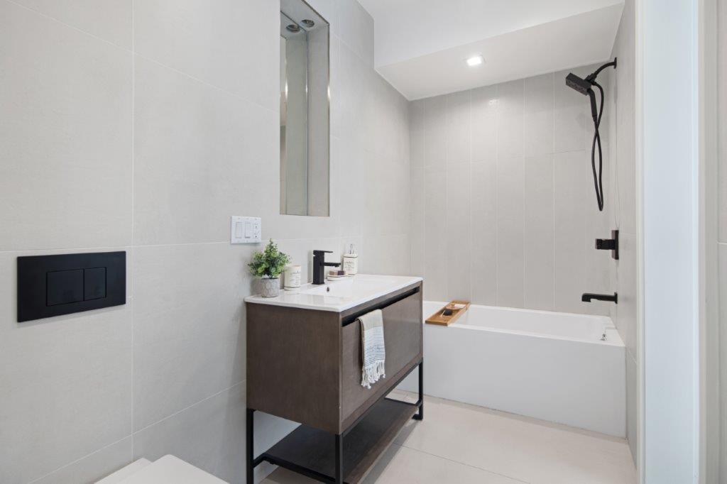 165 Taaffe Place, Unit 3 Brooklyn, NY 11205 - Photo 7 of 10