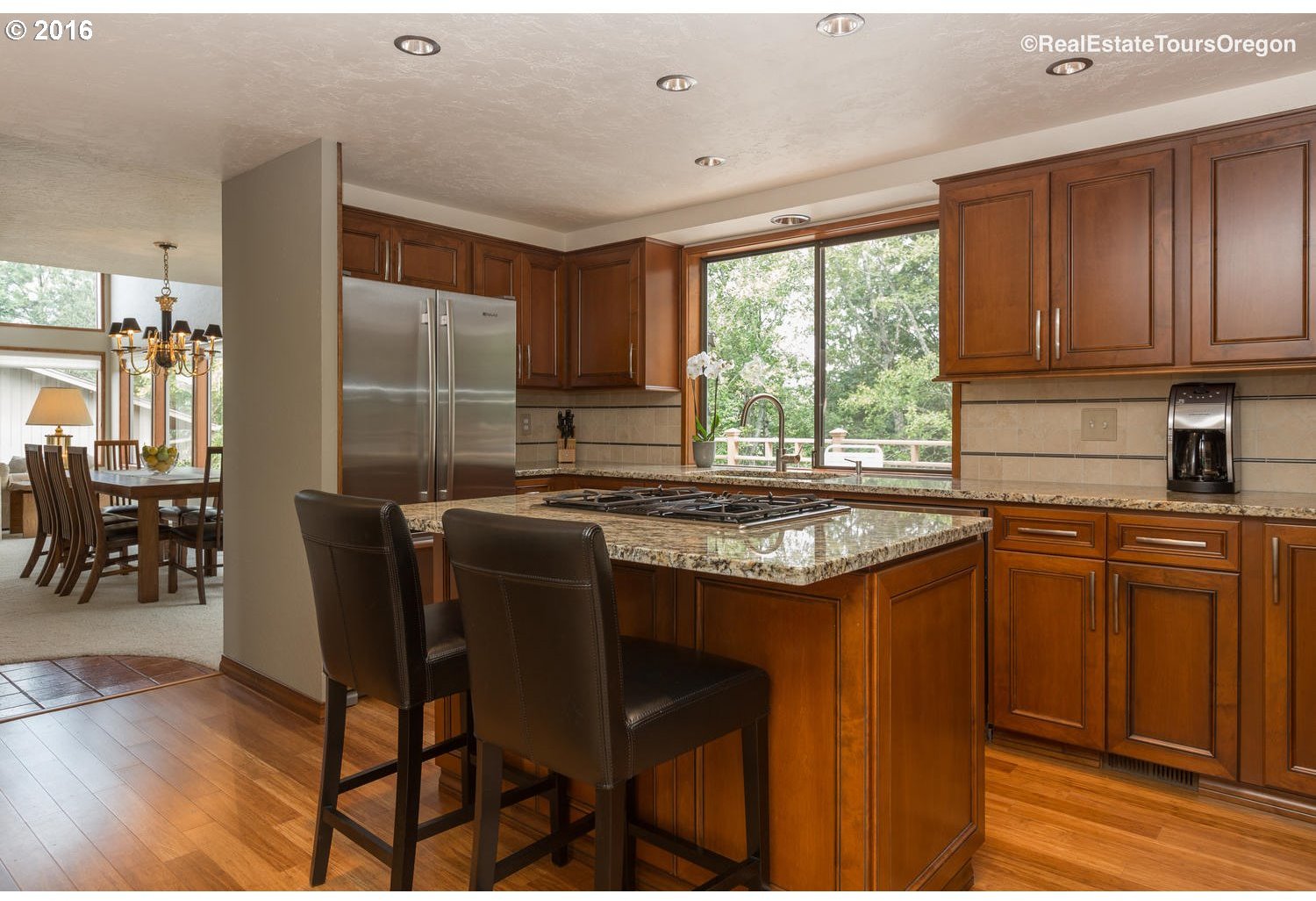 8541 Northwest Reed Drive Portland, OR 97229 - Photo 9 of 25 Gallery Image 9