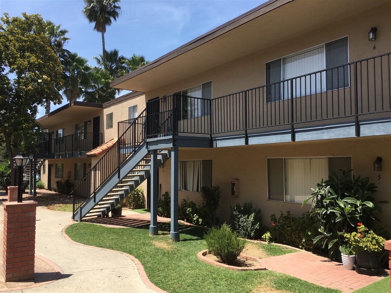 1606 Montecito Road Ramona, CA 92065 - Photo 3 of 7