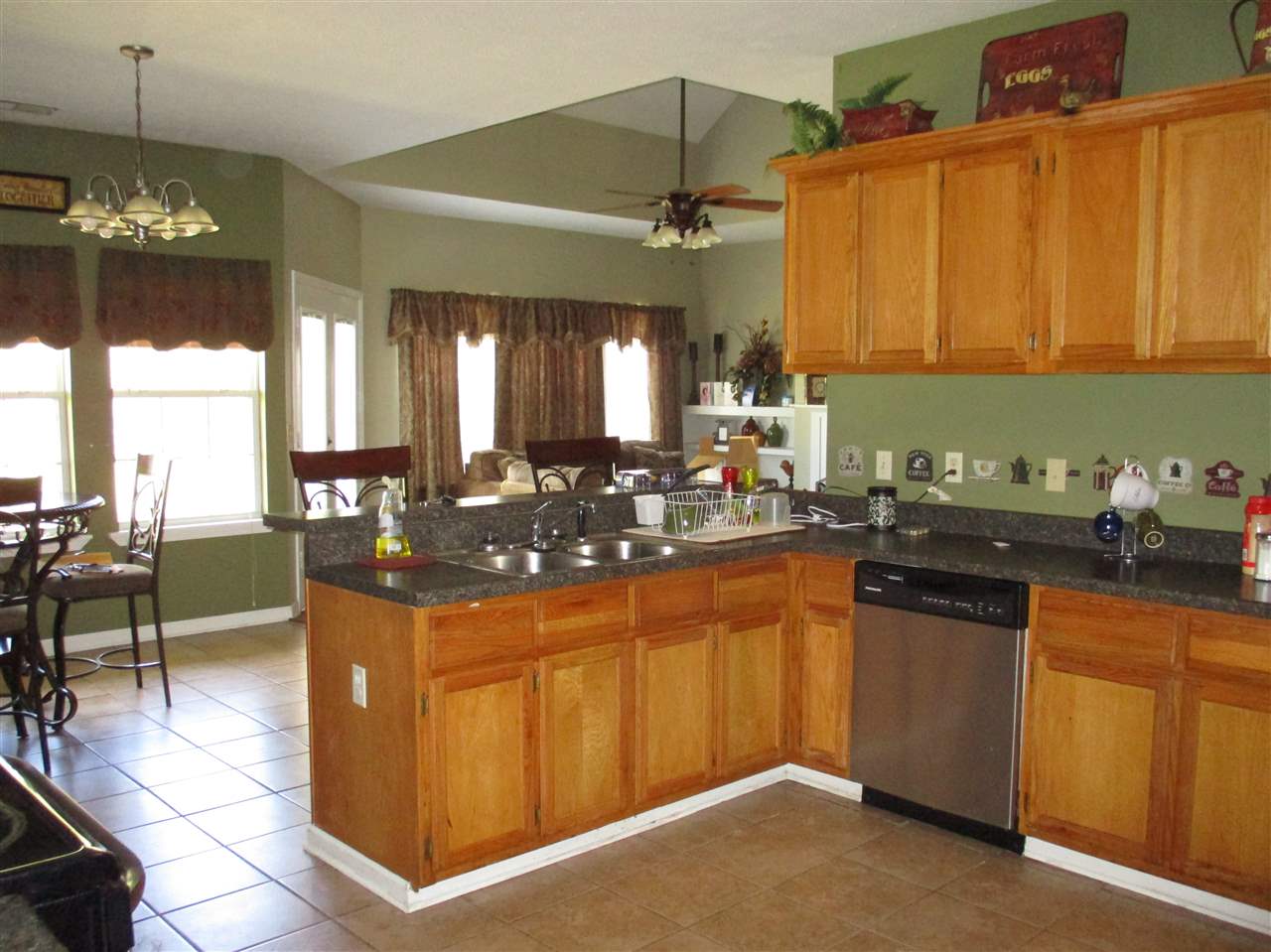 805 Cliffview Road Bolivar, TN 38008 - Photo 11 of 16 Gallery Image 11
