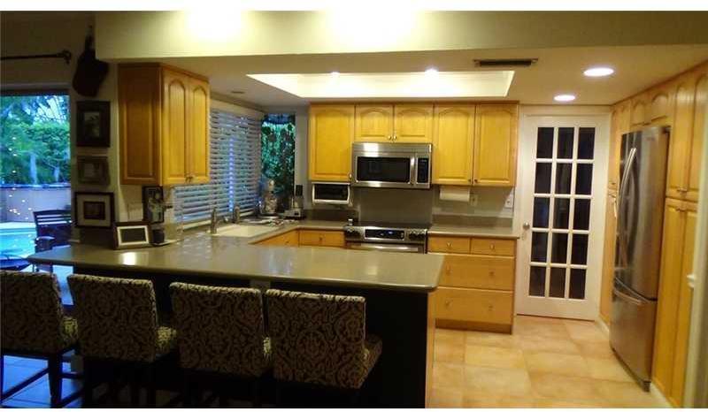 995 Southwest 13th Drive Boca Raton, FL 33486 - Photo 7 of 35