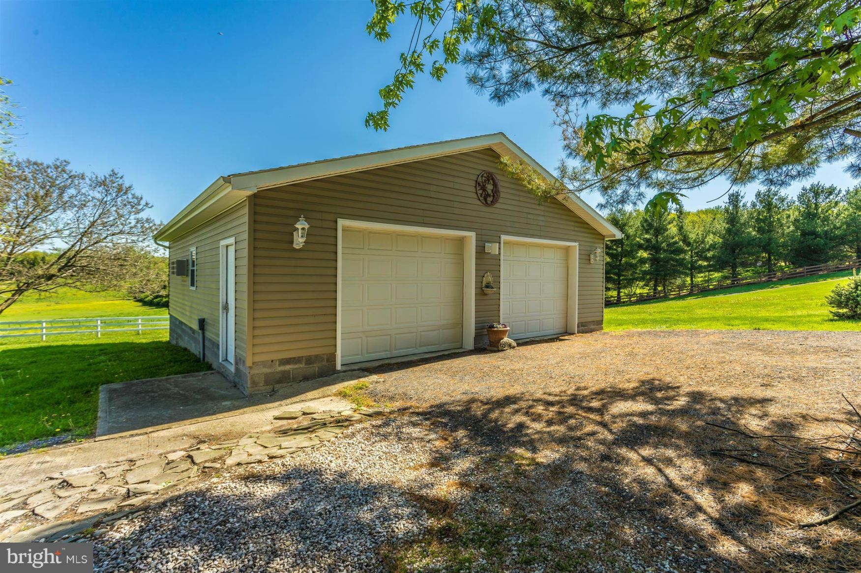 11722 Green Valley Road Union Bridge, MD 21791 - Photo 4 of 29