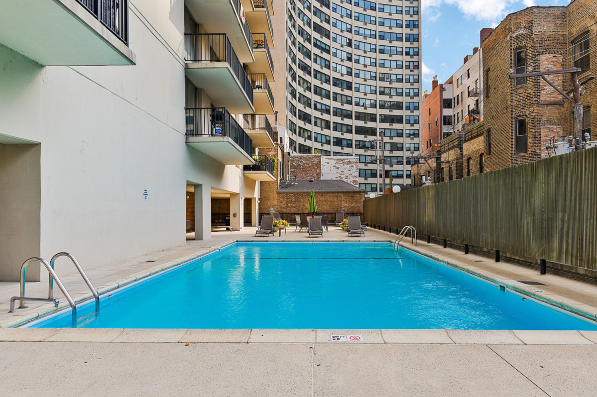 71 E Division St, Chicago, IL 60611 - Photo 3 of 3